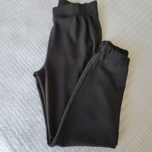 STELA Luce Black Pants With elastic on the waist and ankles size small